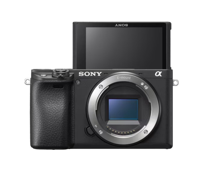 Aparat SONY α6400a + Obiektyw SEL18135 | ILCE-6400AM